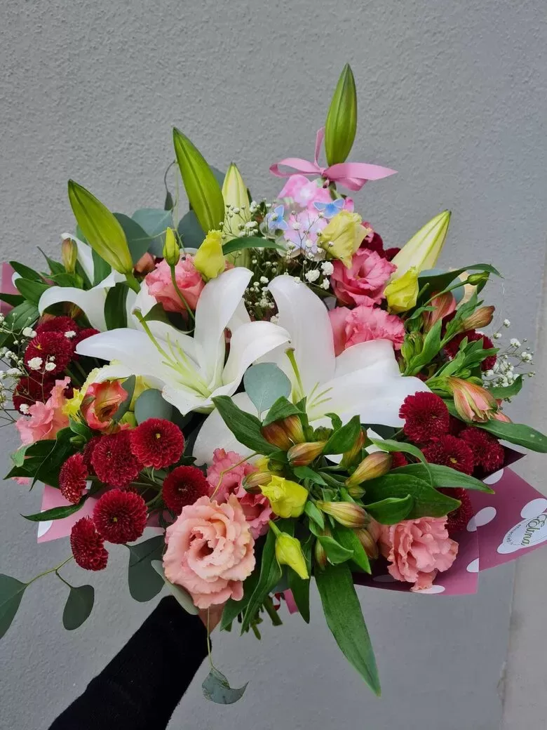 Birthday flowers bouquet