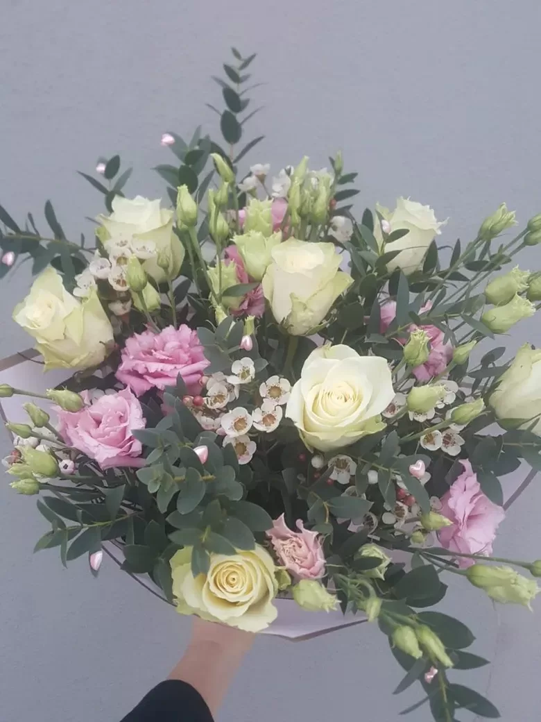 Ziedi sievietei - Nr. 12.