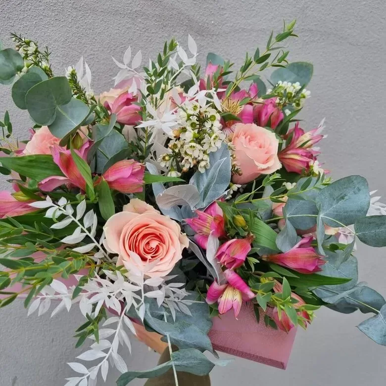 Ziedu pušķis - Nr. 2.