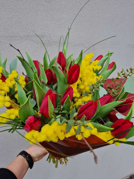 8. Marta ziedi nr 9.